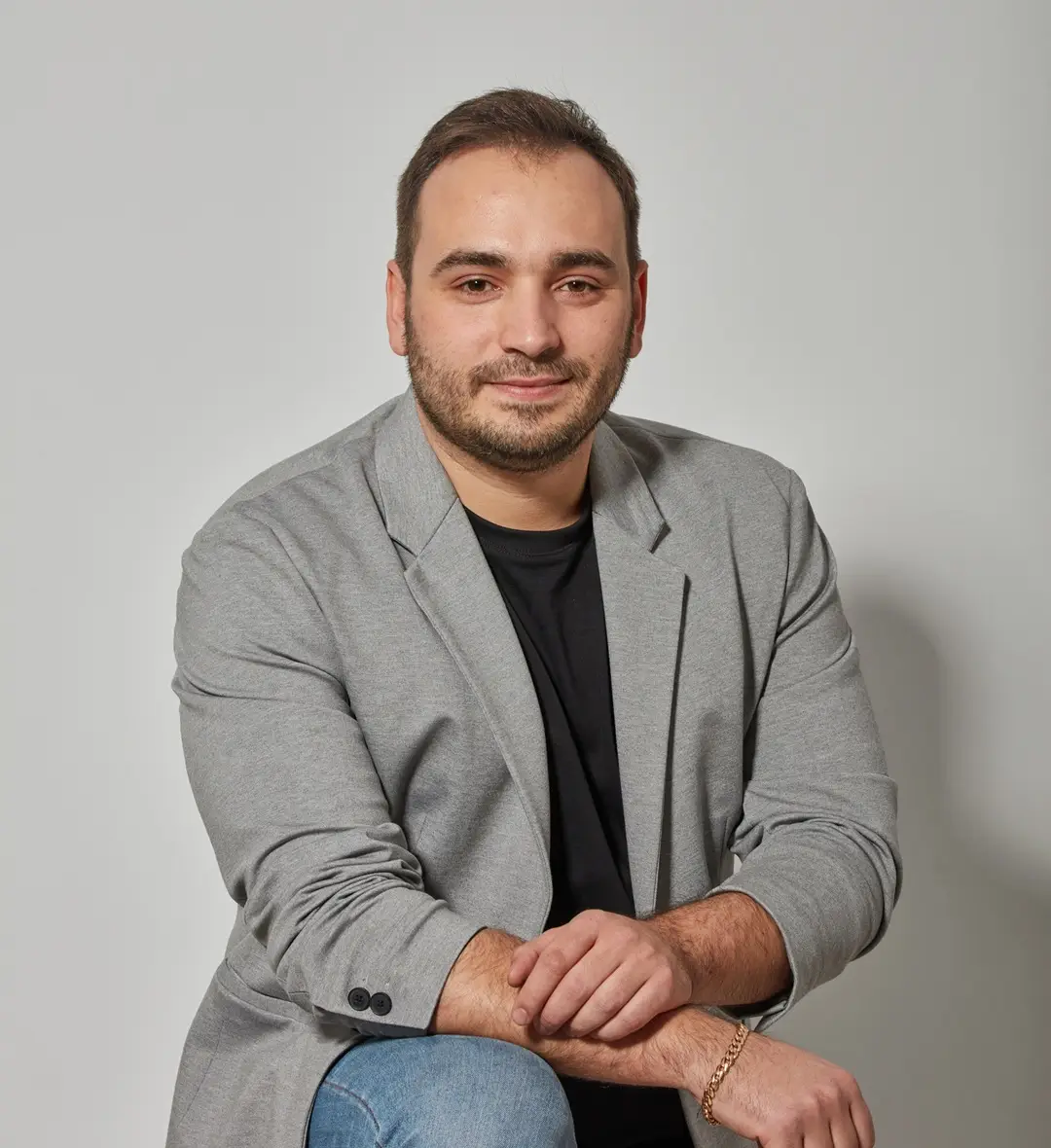 Digital Manager y especialista en desarrollo web, publicidad digital y soporte tecnológico